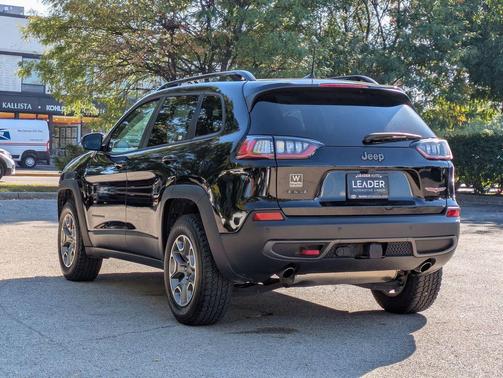 2022 Jeep Cherokee Trailhawk