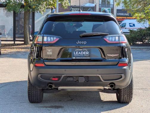 2022 Jeep Cherokee Trailhawk