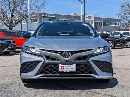 Celestial Silver Metallic/Midnight Black Metallic 2023 Toyota Camry XSE