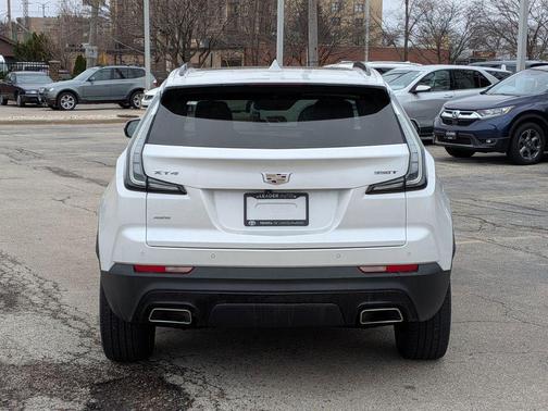 2023 Cadillac XT4 Sport