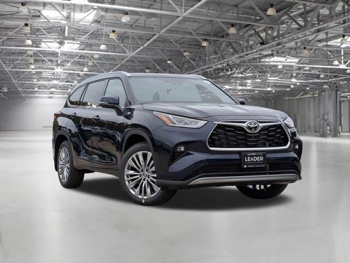 2026 Toyota Highlander Platinum
