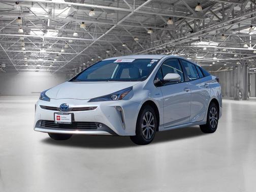 2019 Toyota Prius XLE