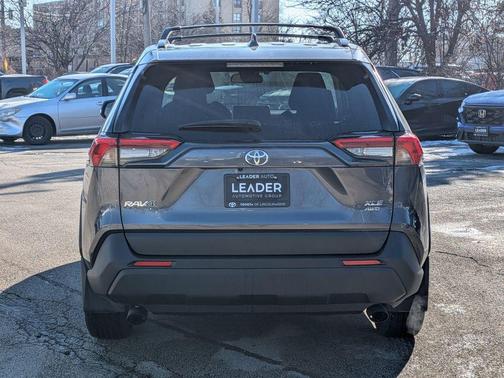 2025 Toyota RAV4 XLE