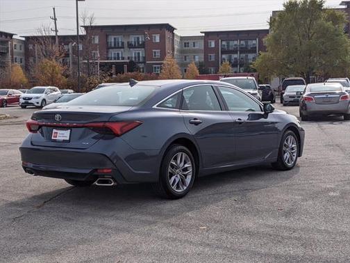 2021 Toyota Avalon XLE