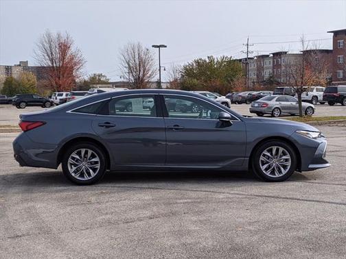2021 Toyota Avalon XLE