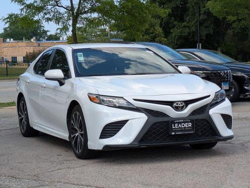 2018 Toyota Camry SE