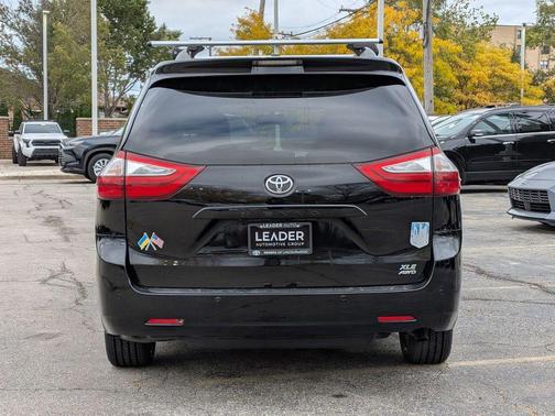 2016 Toyota Sienna XLE Premium