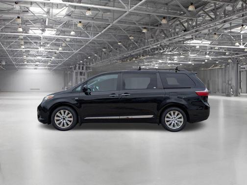 2016 Toyota Sienna XLE Premium