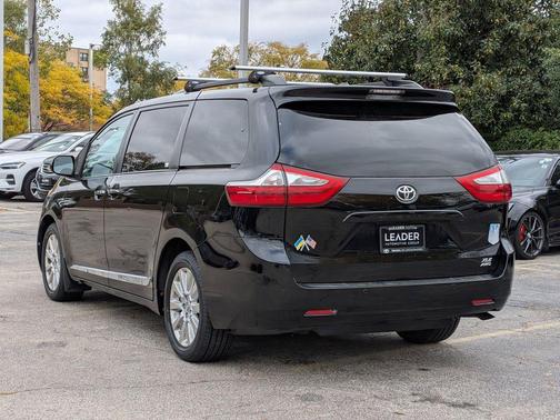 2016 Toyota Sienna XLE Premium