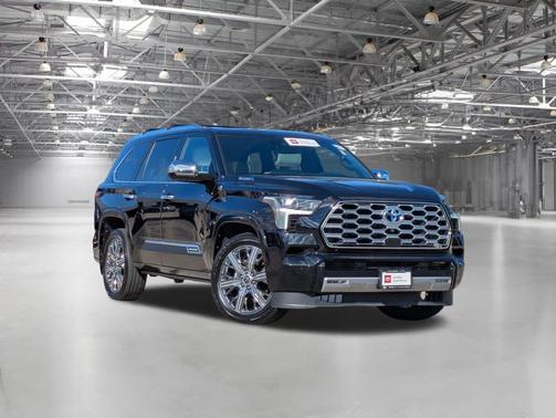 2024 Toyota Sequoia Capstone