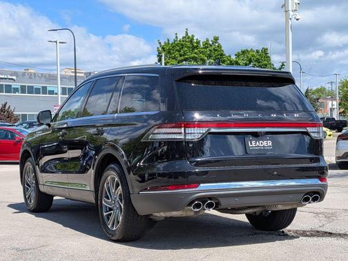 INFINITE BLACK MET CC 2024 Lincoln Aviator Livery