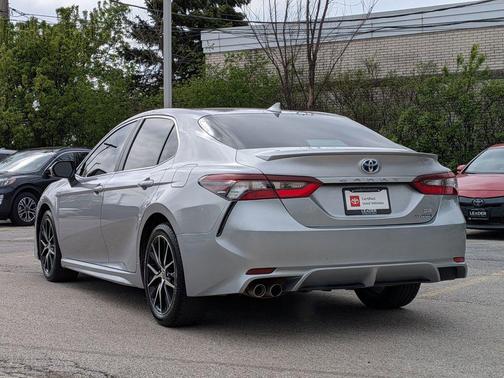 Celestial Silver Metallic 2023 Toyota Camry SE