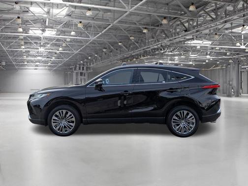 2024 Toyota Venza XLE