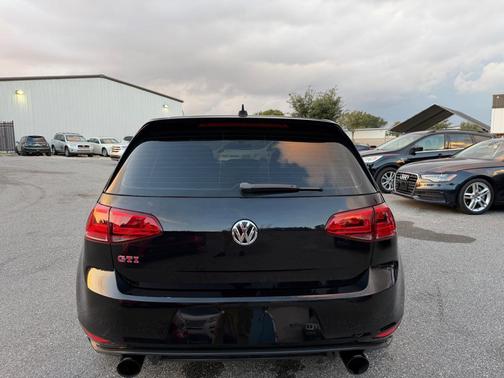 2016 Volkswagen Golf GTI 2.0T Autobahn w/Performance Package 4-Door