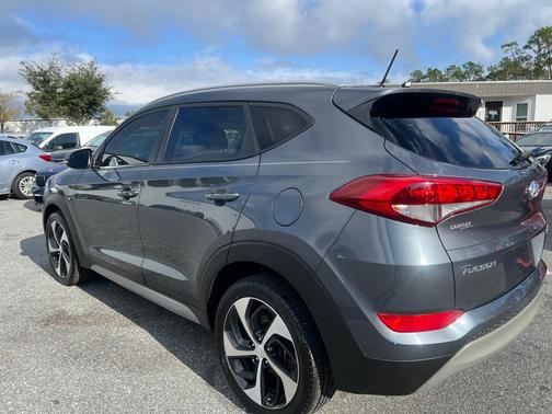 2017 Hyundai TUCSON Sport