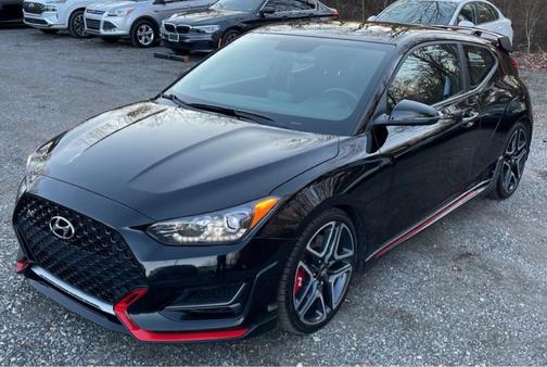 2019 Hyundai Veloster Base