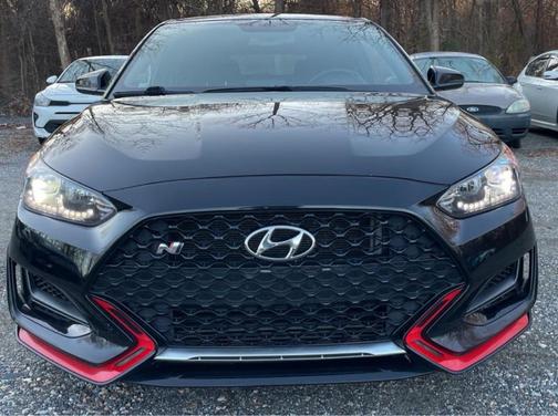 2019 Hyundai Veloster Base