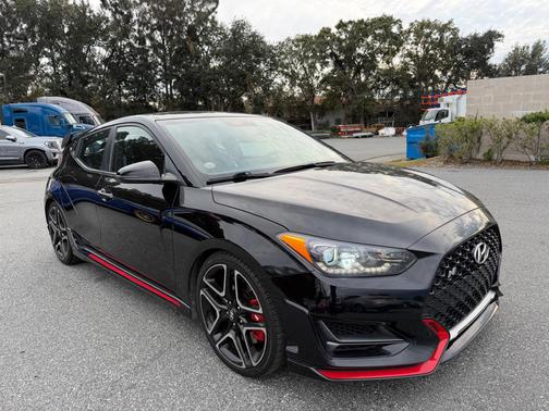 2019 Hyundai Veloster Base