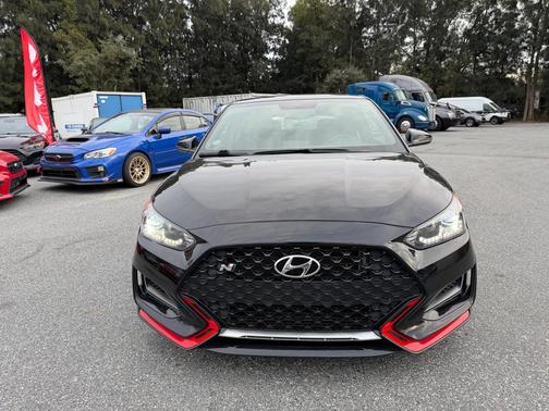 2019 Hyundai Veloster Base