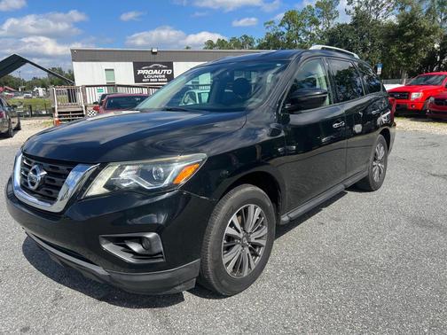 2019 Nissan Pathfinder SV