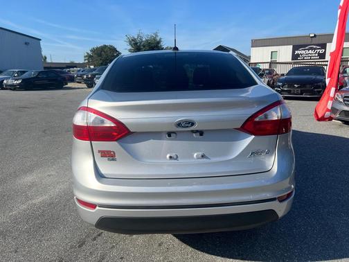 2018 Ford Fiesta SE