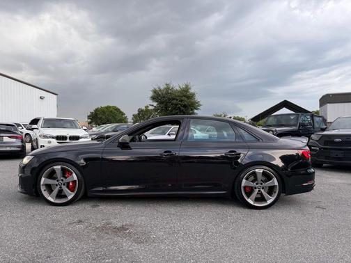 Mythos Black Metallic 2019 Audi S4 3.0T Premium