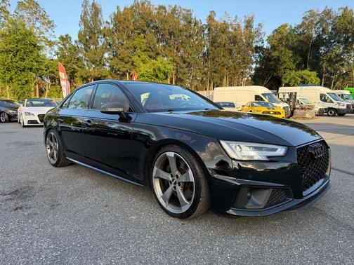 Mythos Black Metallic 2019 Audi S4 3.0T Premium