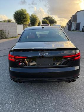 Mythos Black Metallic 2019 Audi S4 3.0T Premium