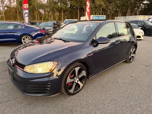 2015 Volkswagen Golf GTI 2.0T SE 4-Door