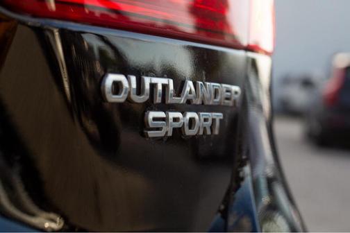 Labrador Black Pearl 2015 Mitsubishi Outlander Sport ES