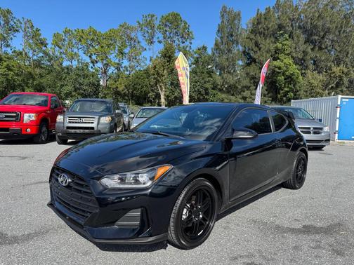 2021 Hyundai Veloster 2