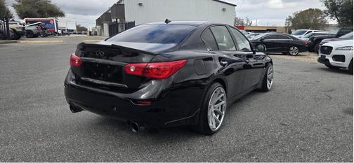 2015 INFINITI Q50 Premium