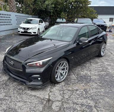 2015 INFINITI Q50 Premium