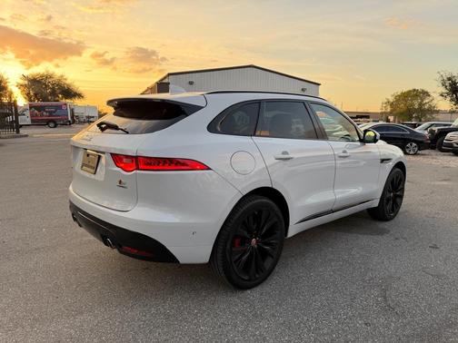 2017 Jaguar F-PACE S