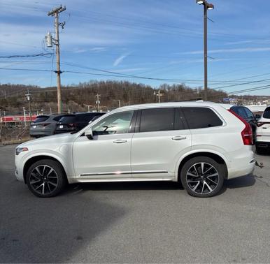 2018 Volvo XC90 Hybrid T8 Inscription