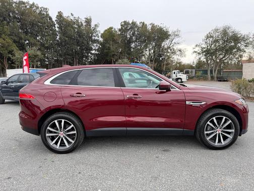 2017 Jaguar F-PACE 35t Prestige