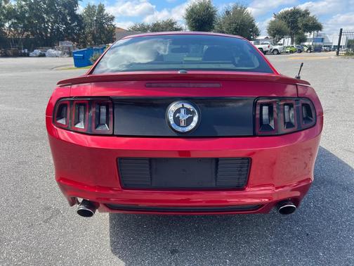 2013 Ford Mustang V6 Premium