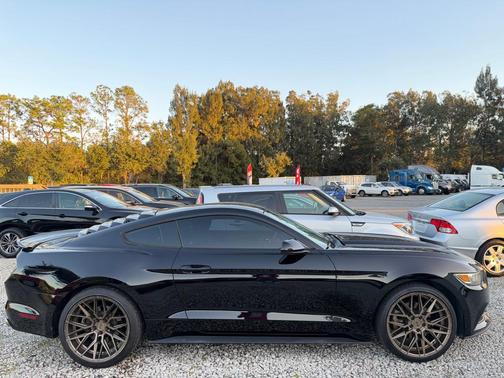2017 Ford Mustang V6