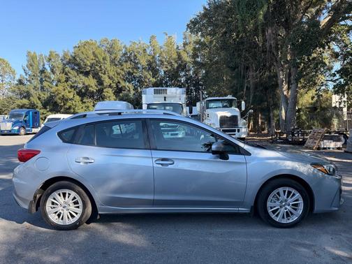 2018 Subaru Impreza 2.0i Premium