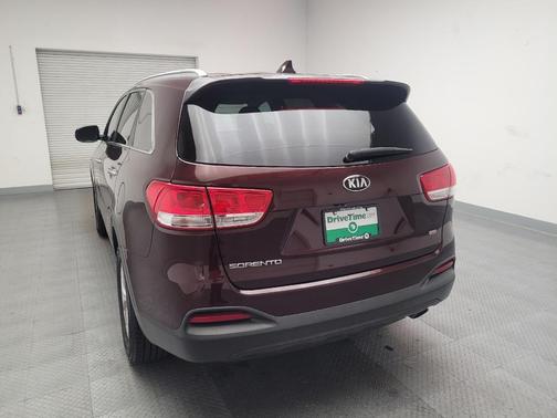 2018 Kia Sorento LX