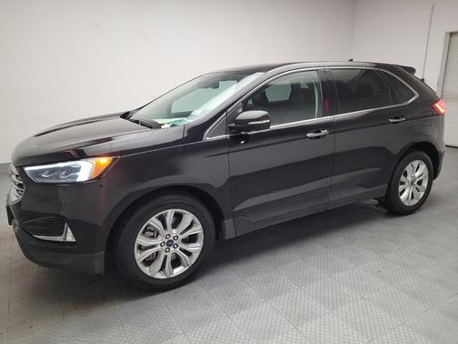 Agate Black Metallic 2022 Ford Edge Titanium