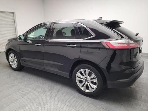 Agate Black Metallic 2022 Ford Edge Titanium