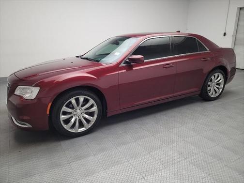 2017 Chrysler 300 Limited