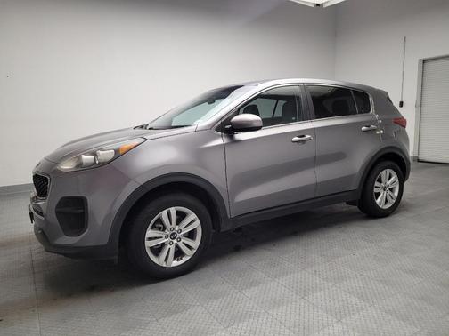 Mineral Silver 2017 Kia Sportage LX