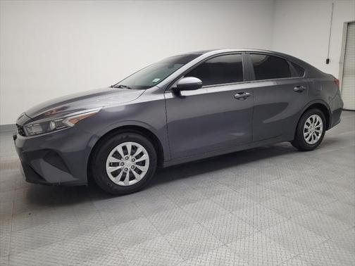 2022 Kia Forte FE