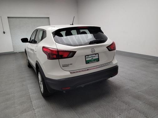 Glacier White 2019 Nissan Rogue Sport S