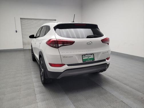 2016 Hyundai TUCSON Sport