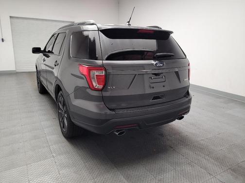 Magnetic Metallic 2018 Ford Explorer XLT