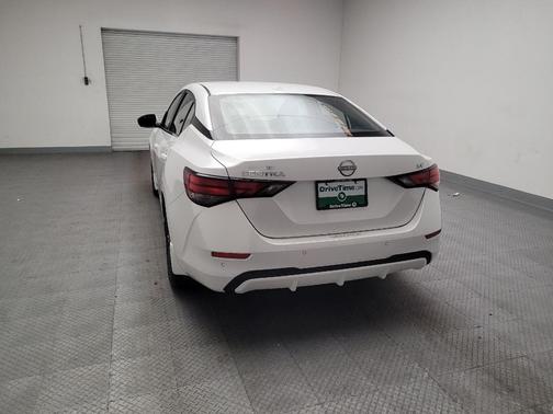 Aspen White Tricoat 2024 Nissan Sentra SV