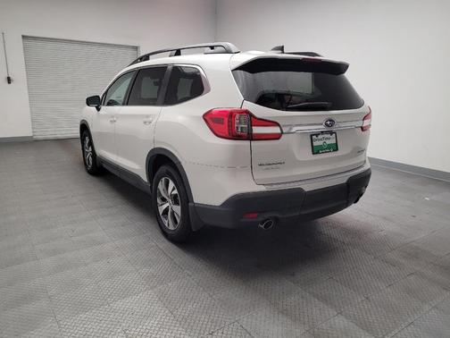 Crystal White Pearl 2020 Subaru Ascent Premium 7-Passenger